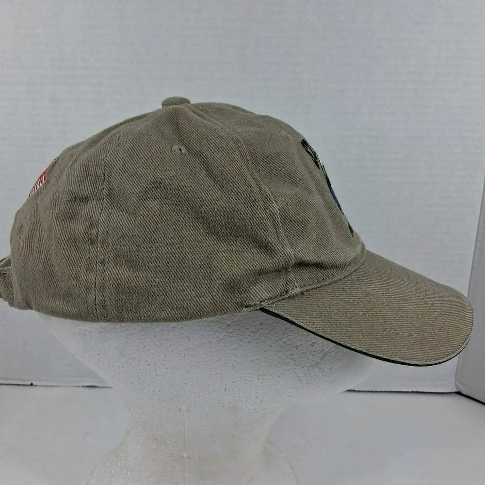 St Johns Fishing Lodge Hat Khaki Tan Bear Embroidery Fish Hook 2006‎ Flags Mens